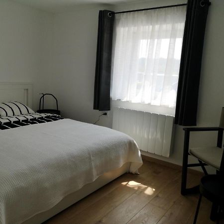 Mega Hostel Крапина Экстерьер фото